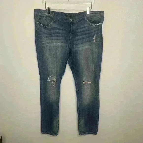 Judy Blue Distressed Skinny Fit Jeans 3XL #88 - Picture 1 of 6